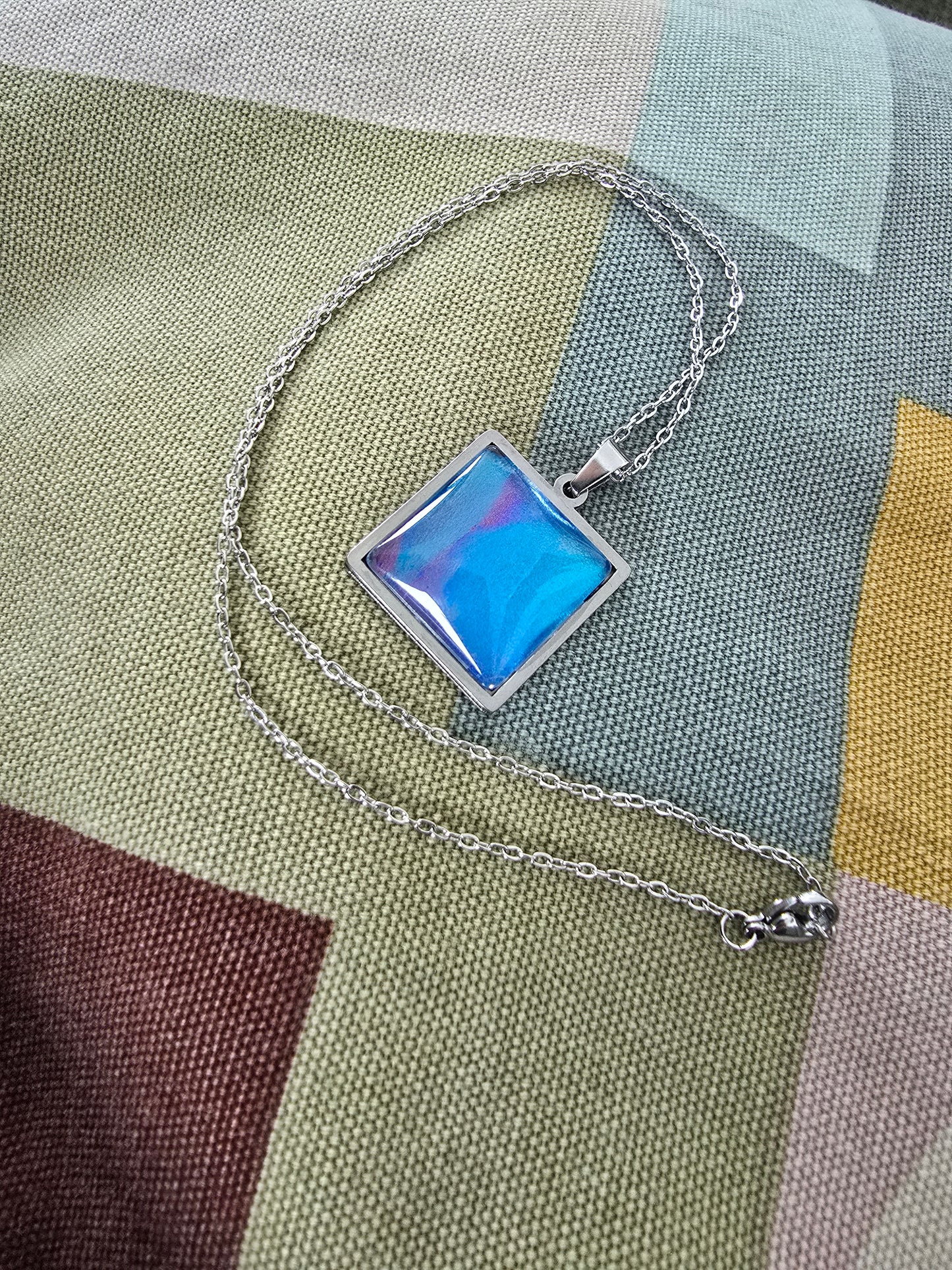 Unikat Acryl Anhänger Halskette Cabochon 20 x 20 mm