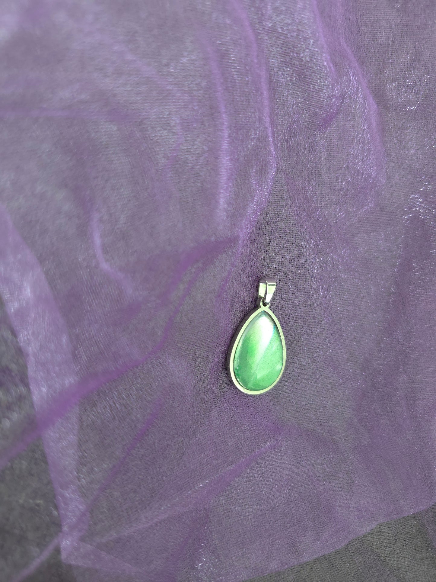 Unikat Acryl Anhänger Halskette Cabochon 21 x 18 mm