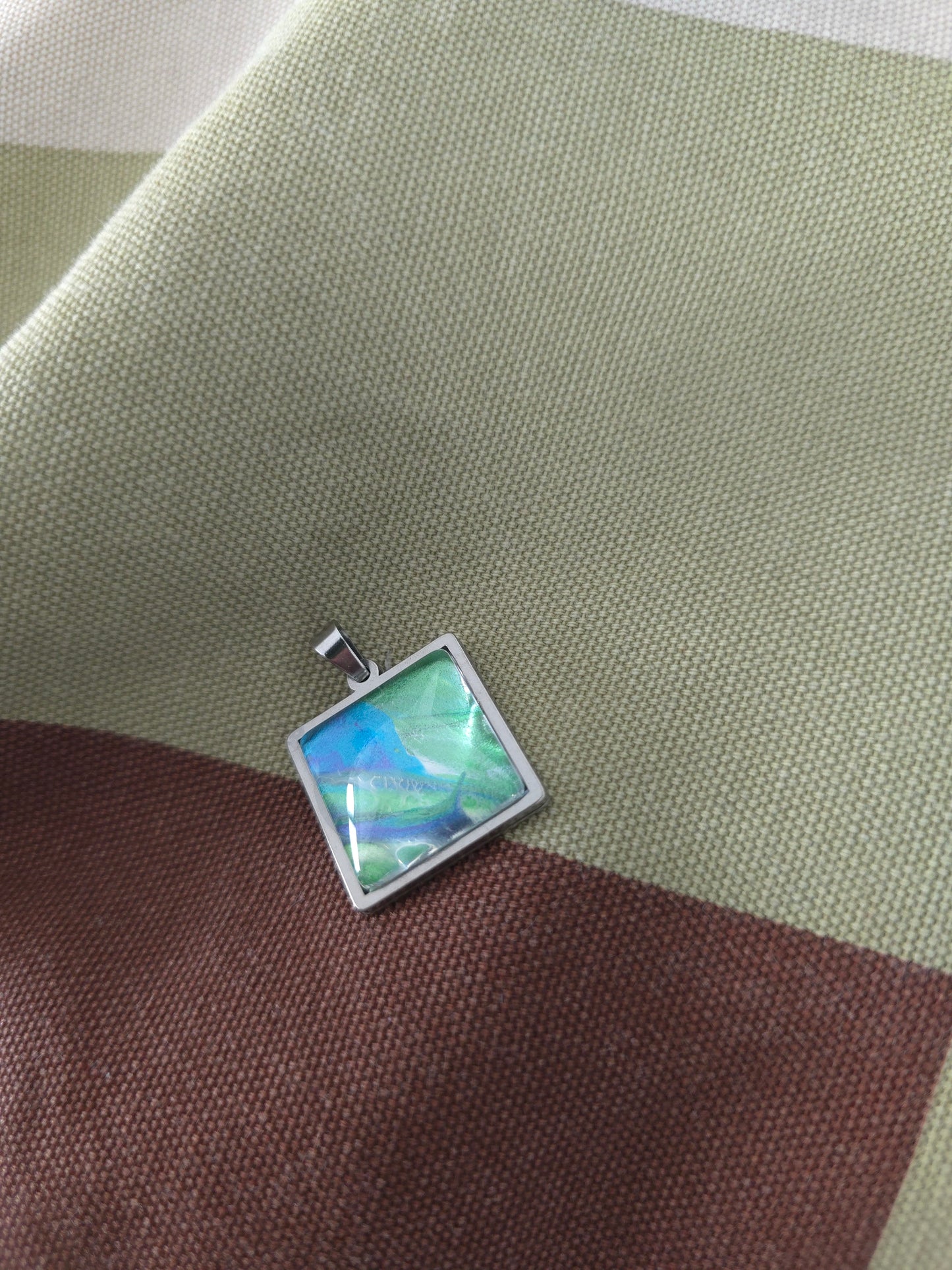 Unikat Acryl Anhänger Halskette Cabochon 20 x 20 mm