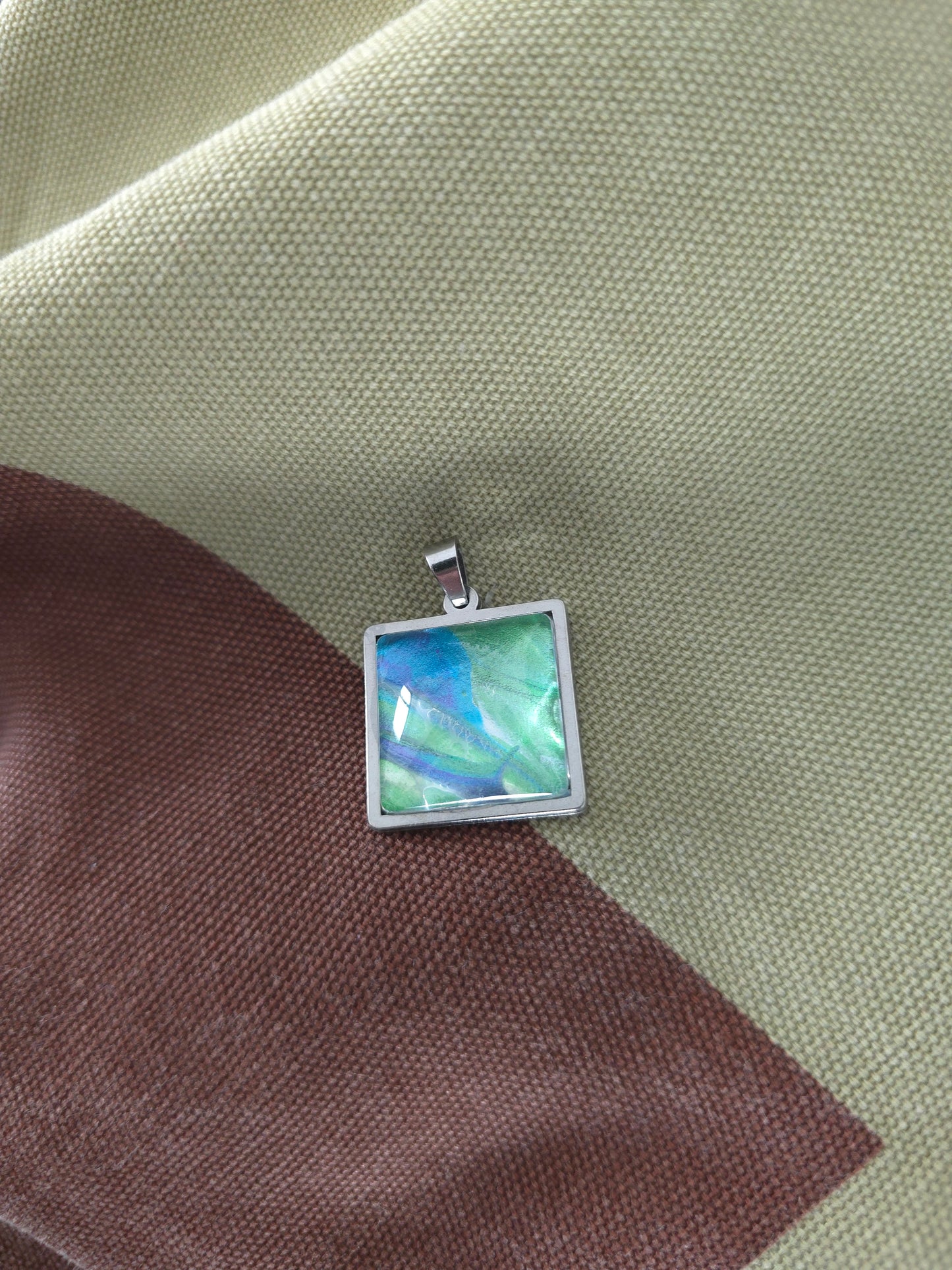 Unikat Acryl Anhänger Halskette Cabochon 20 x 20 mm