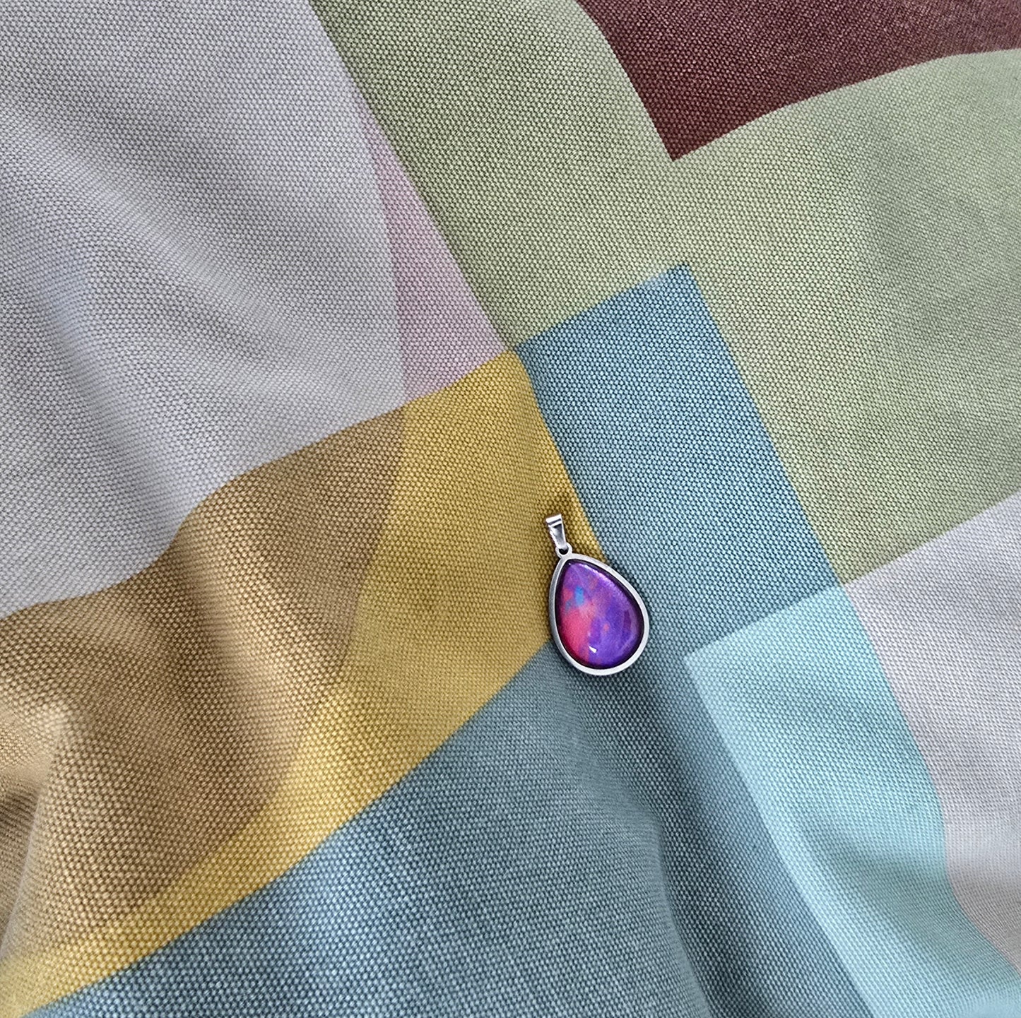 Unikat Acryl Anhänger Halskette Cabochon 21 x 18 mm