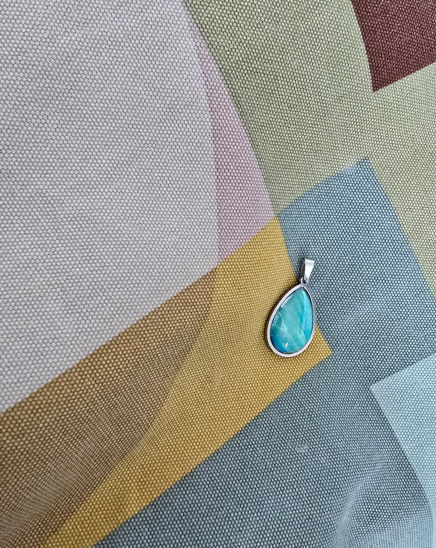 Unikat Acryl Anhänger Halskette Cabochon 21 x 18 mm