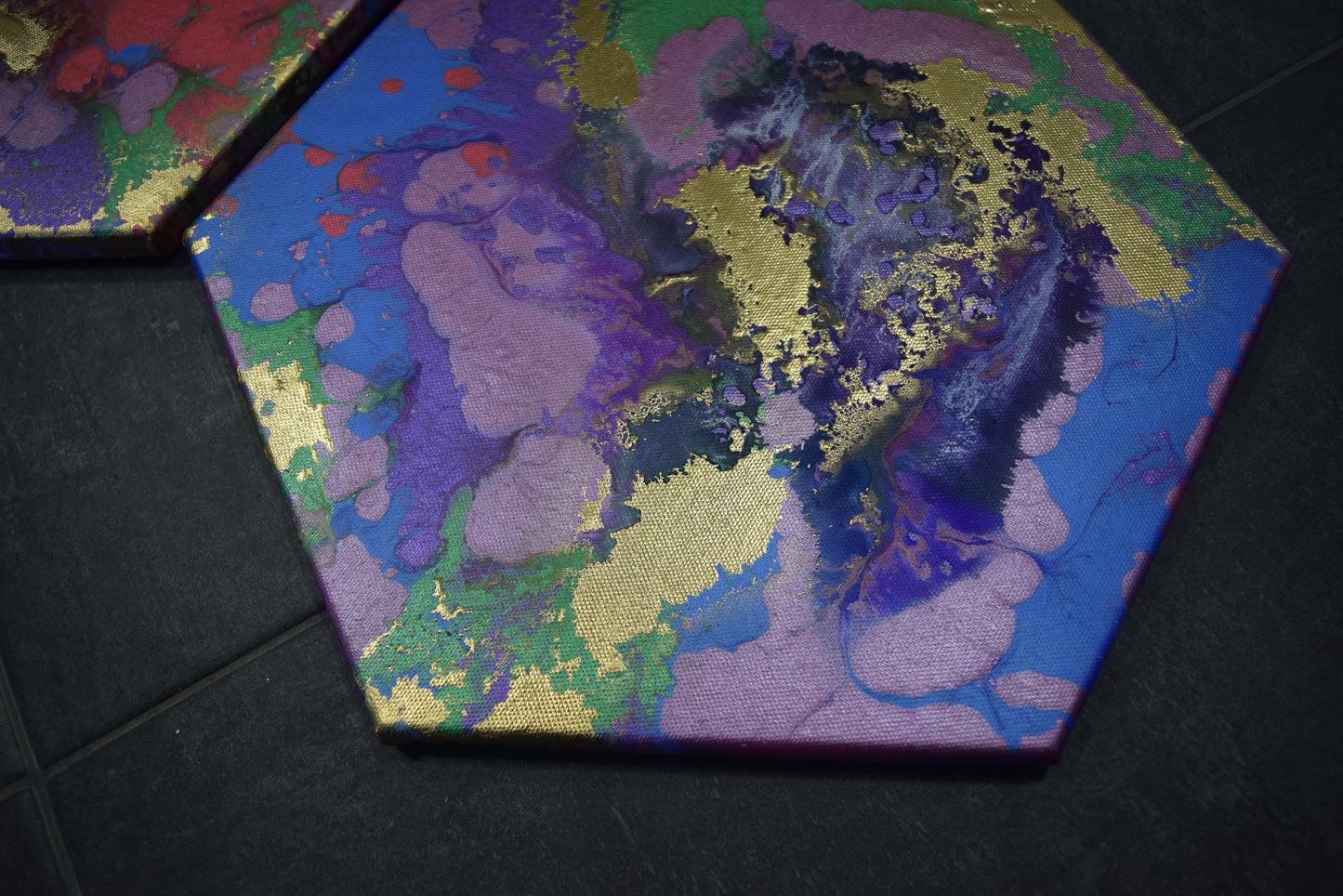 Leinwand Wandbild Acryl Arcylpouring Aryclleinwand mit Gold Highlights "six-colored"