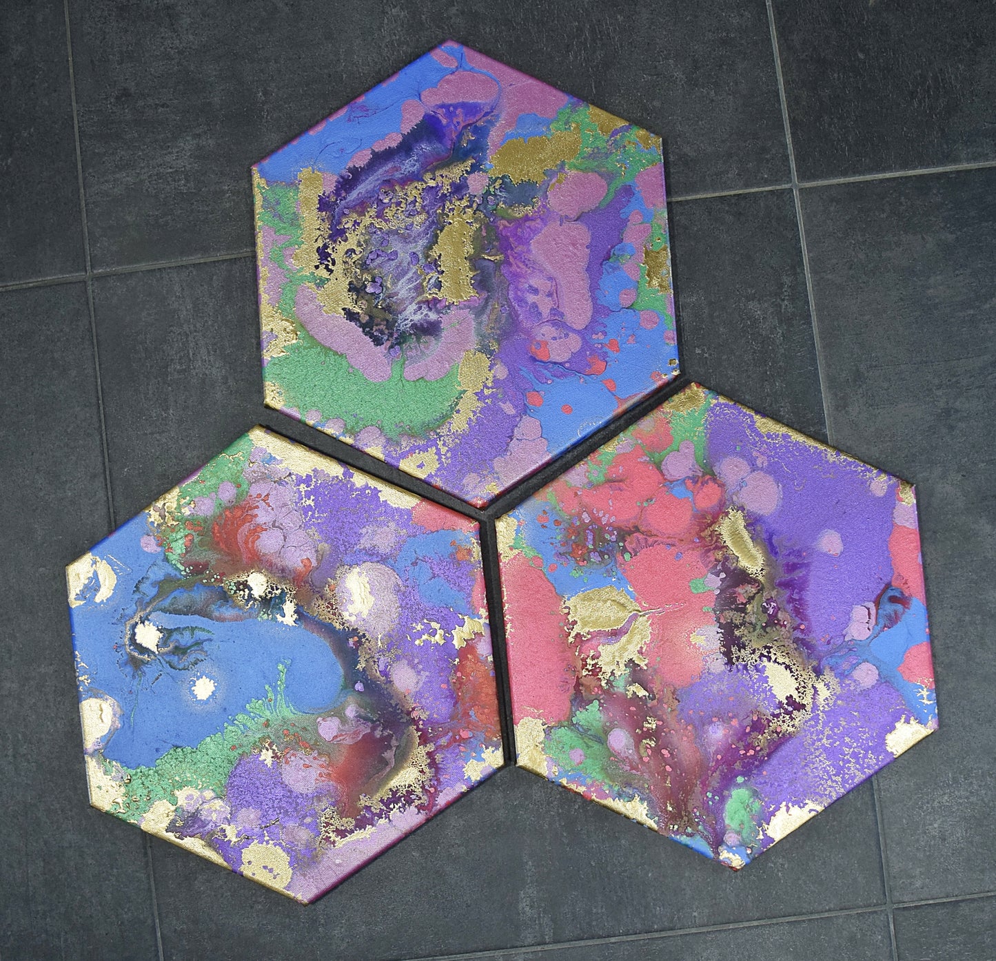 Leinwand Wandbild Acryl Arcylpouring Aryclleinwand mit Gold Highlights "six-colored"