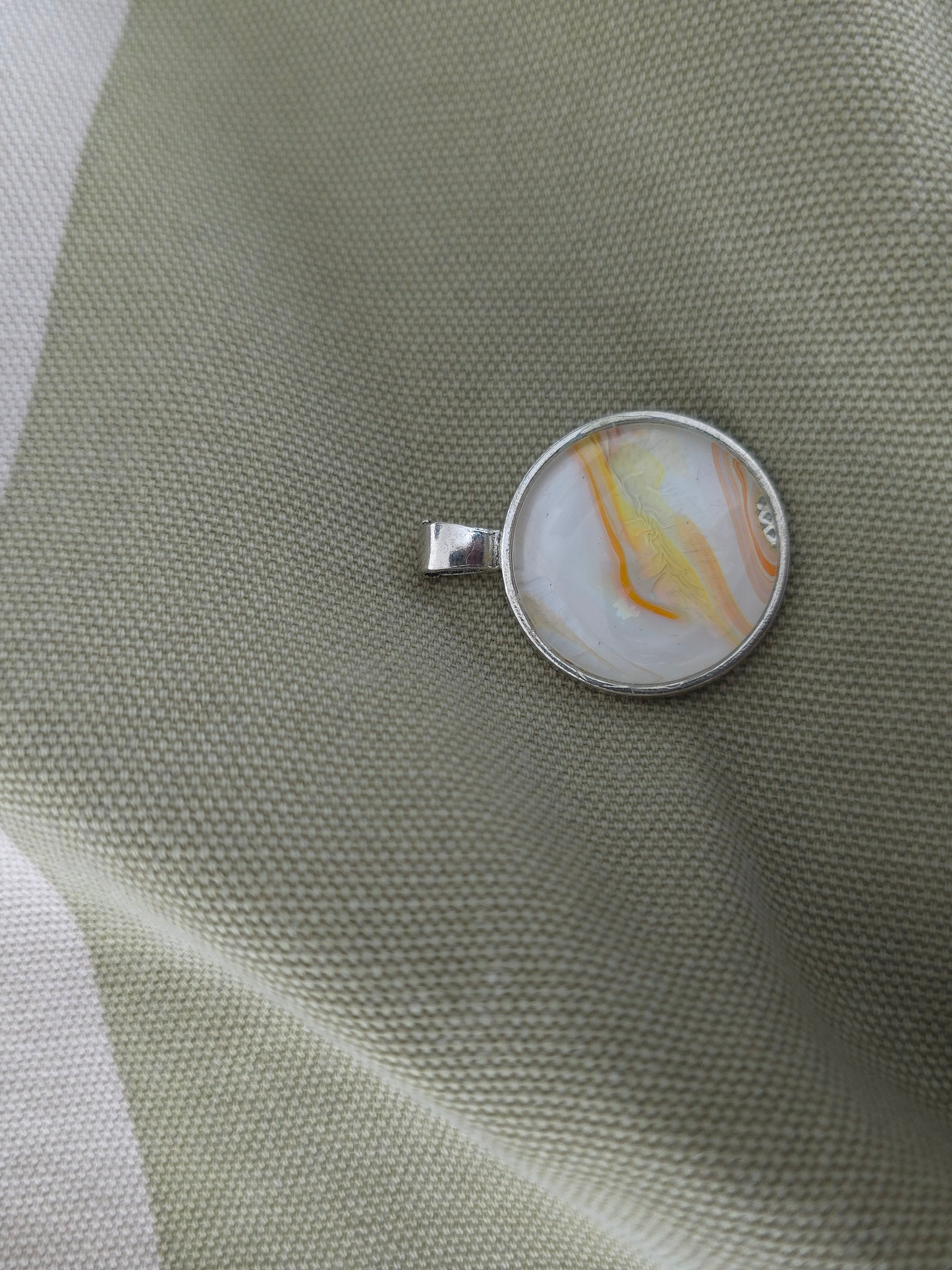 Unikat Acryl Anhänger Halskette Cabochon  Ø 25 mm