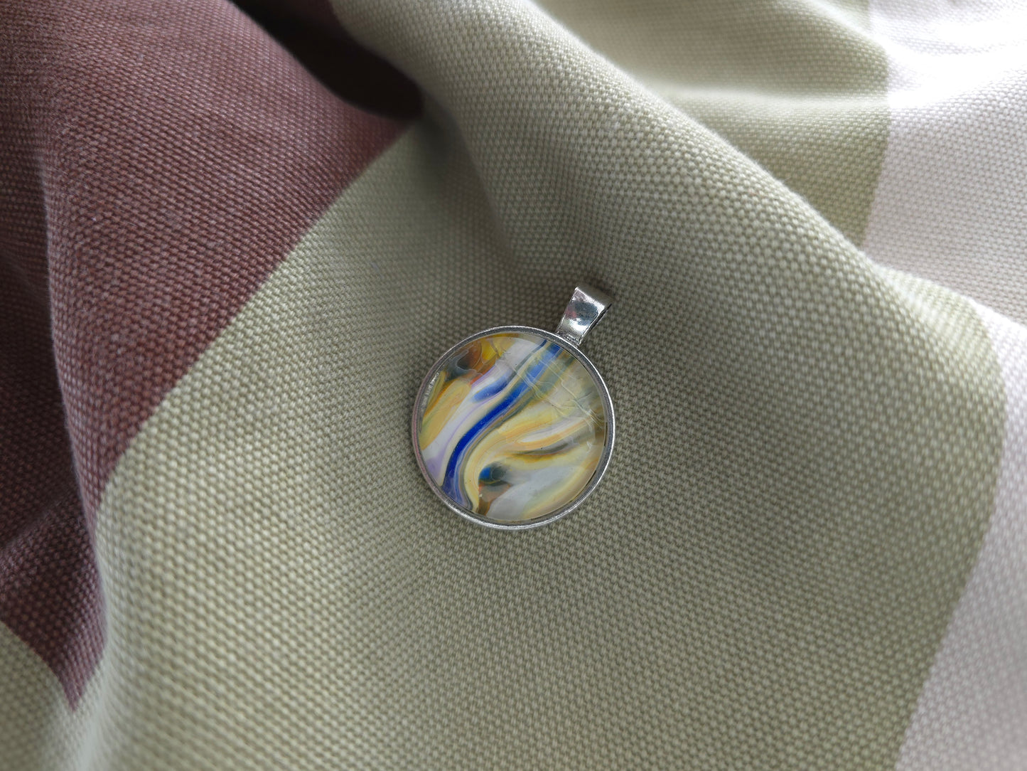 Unikat Acryl Anhänger Halskette Cabochon  Ø 25 mm