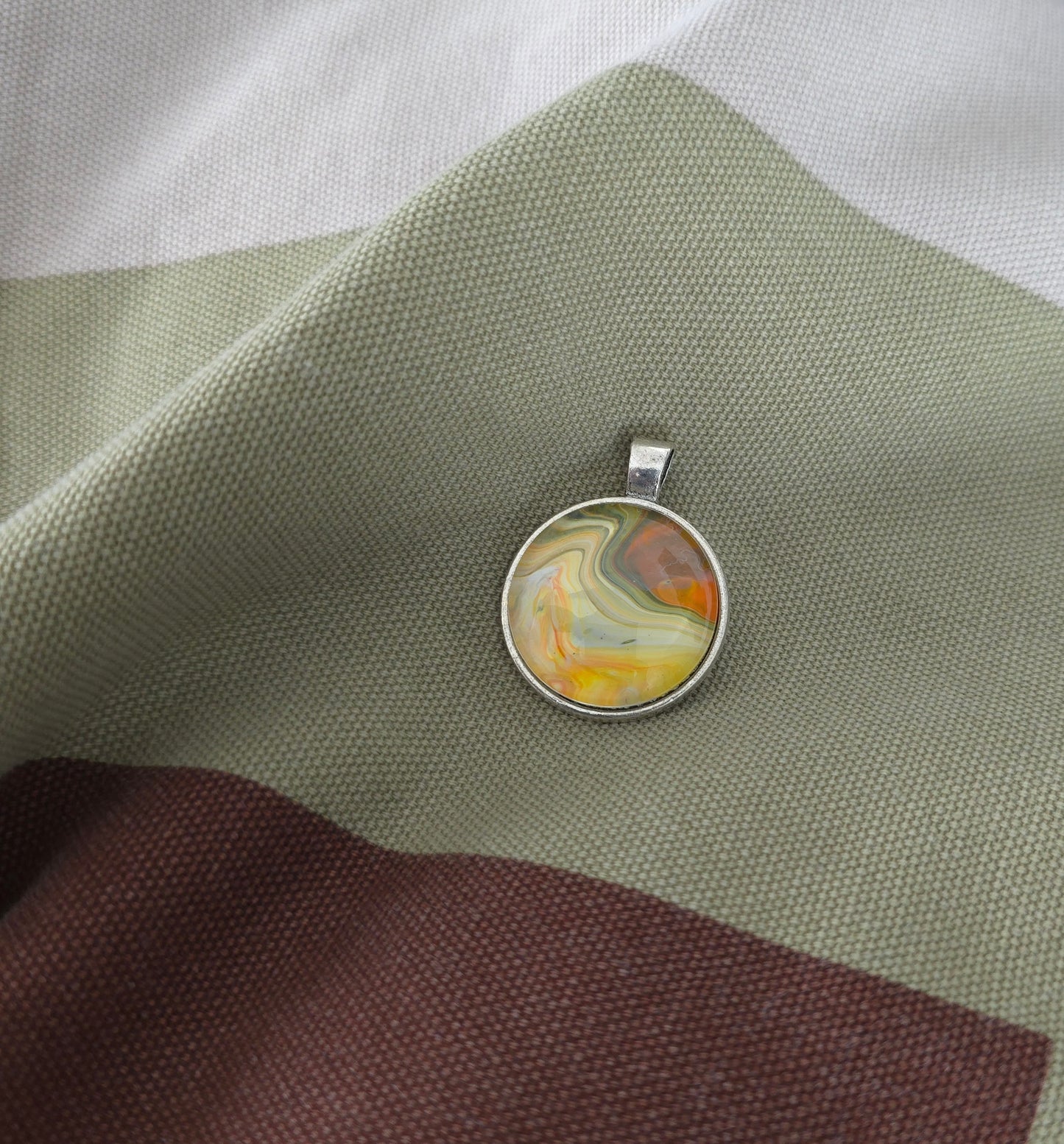 Unikat Acryl Anhänger Halskette Cabochon  Ø 25 mm